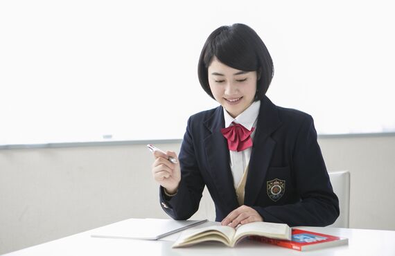 大学受験を視野に入れている高校生も歓迎しております | オンライン英会話レッスンはLingaw Connect